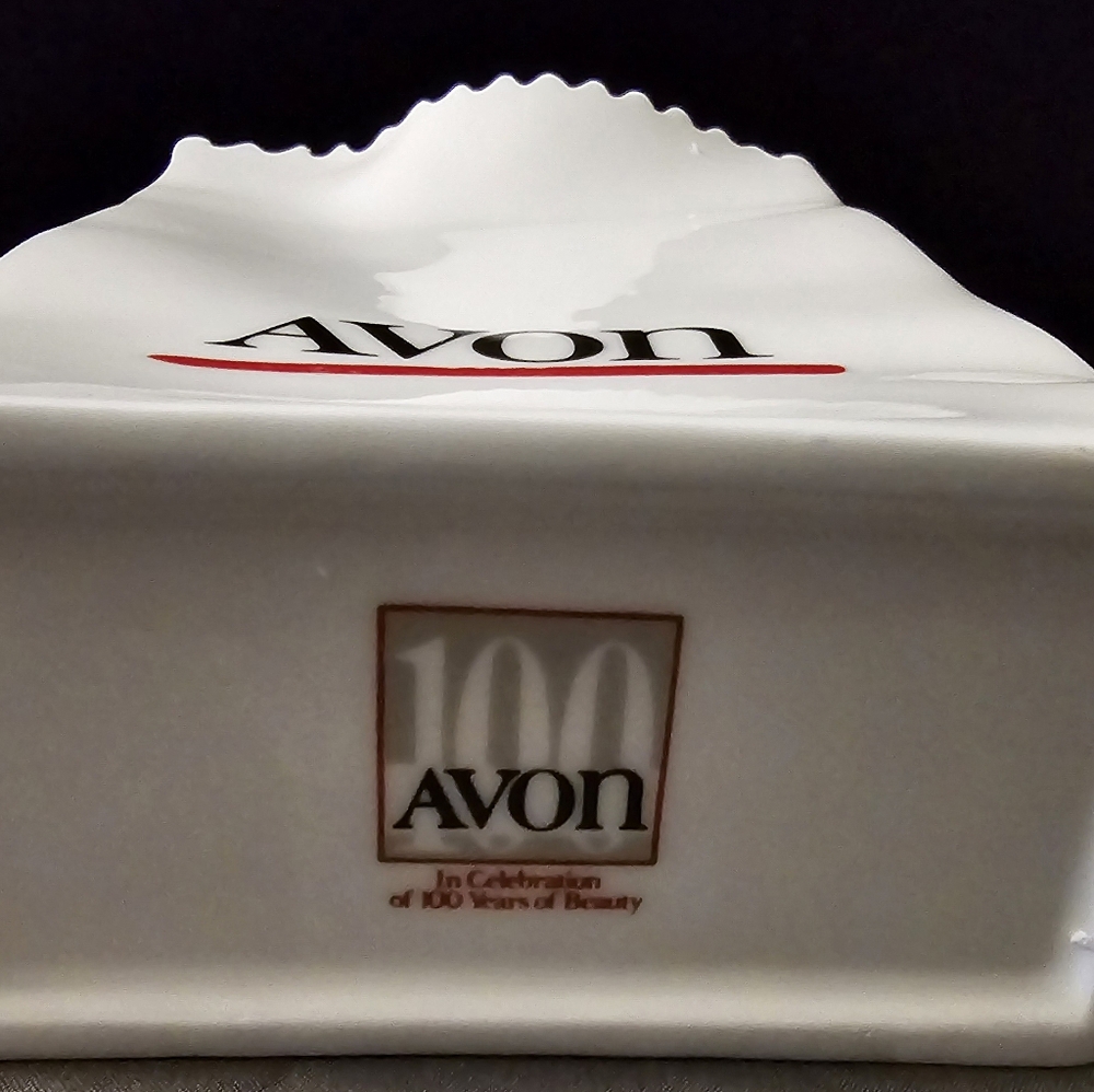 Avon Delivery Bag Vase